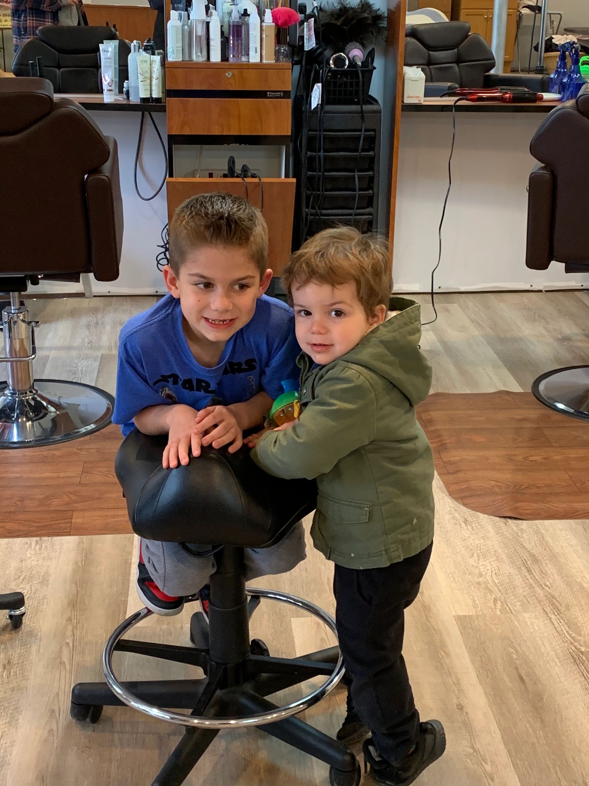 Kids haircut at salon