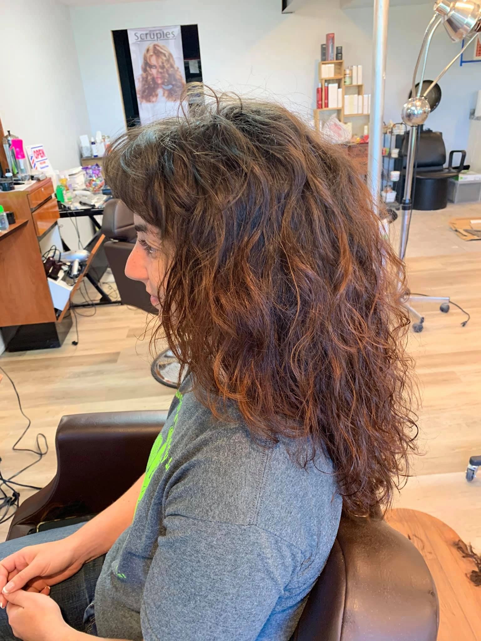 Wavy brown hair profile